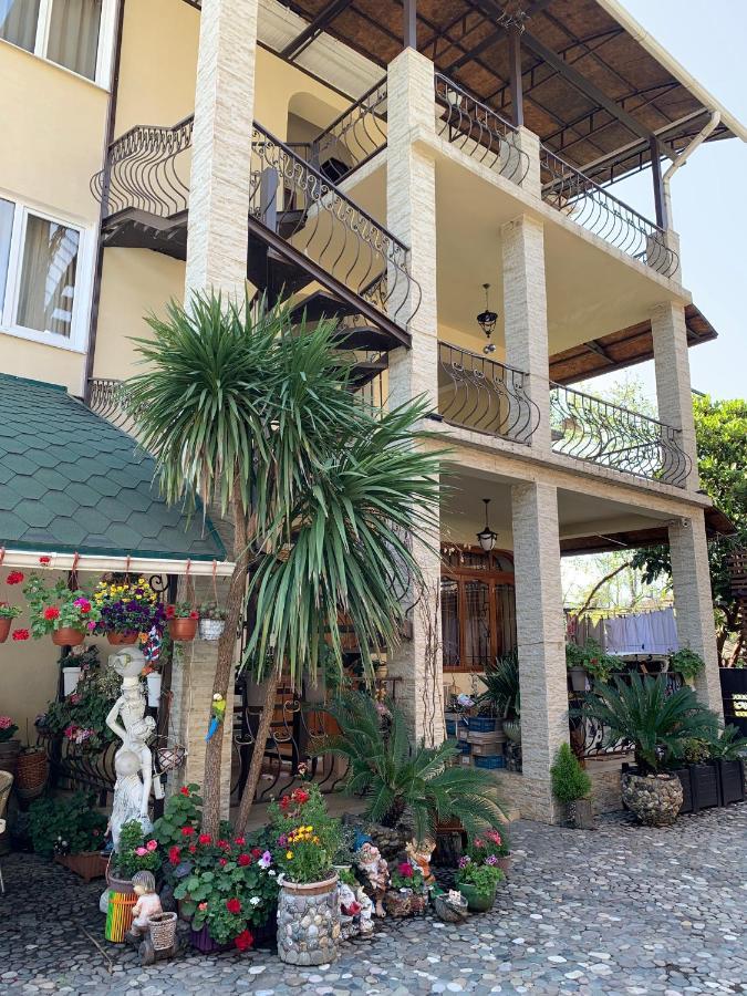 גגרה Guest House Aphyn Leto מראה חיצוני תמונה