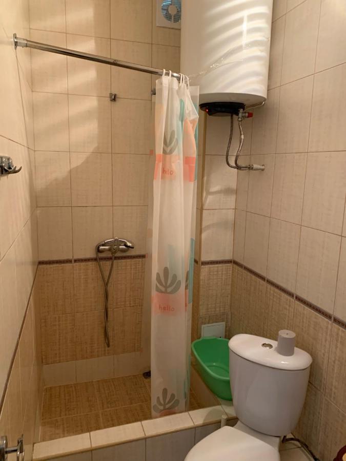 גגרה Guest House Aphyn Leto מראה חיצוני תמונה
